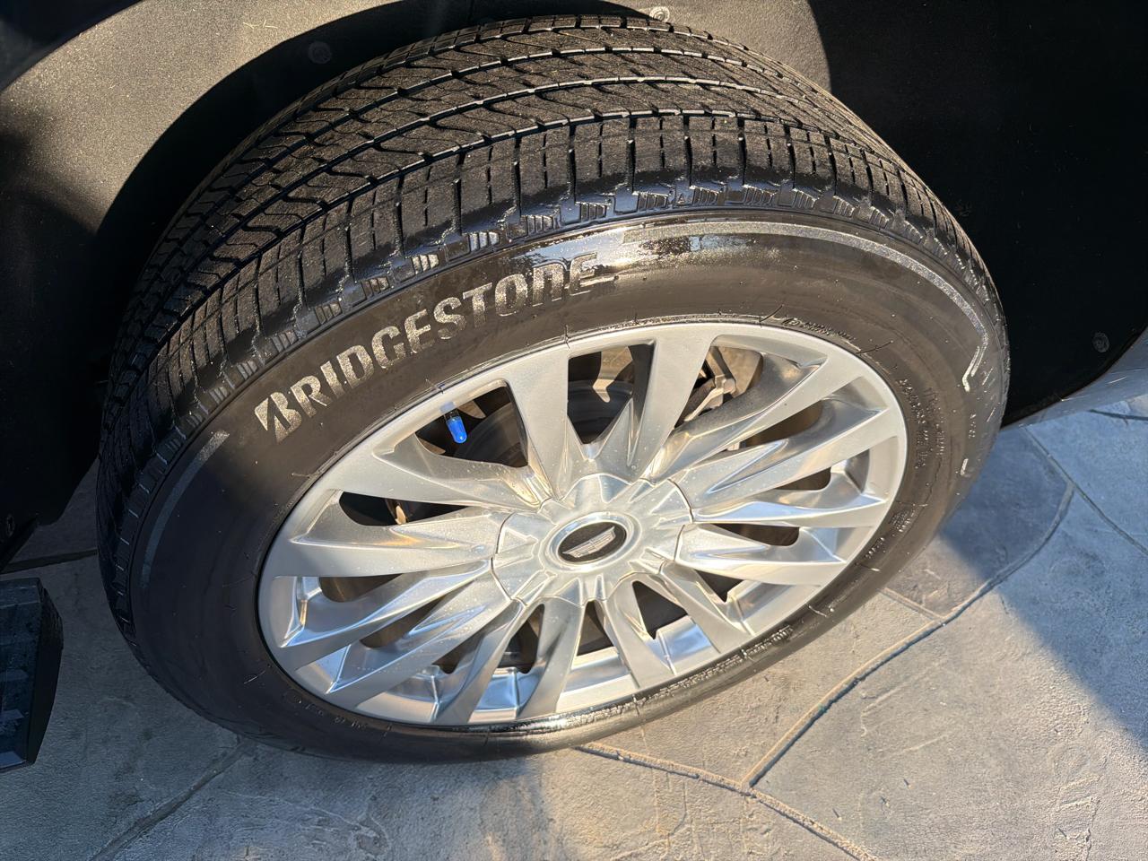 Cadillac Escalade ESV Premium Luxury 4WD 2021