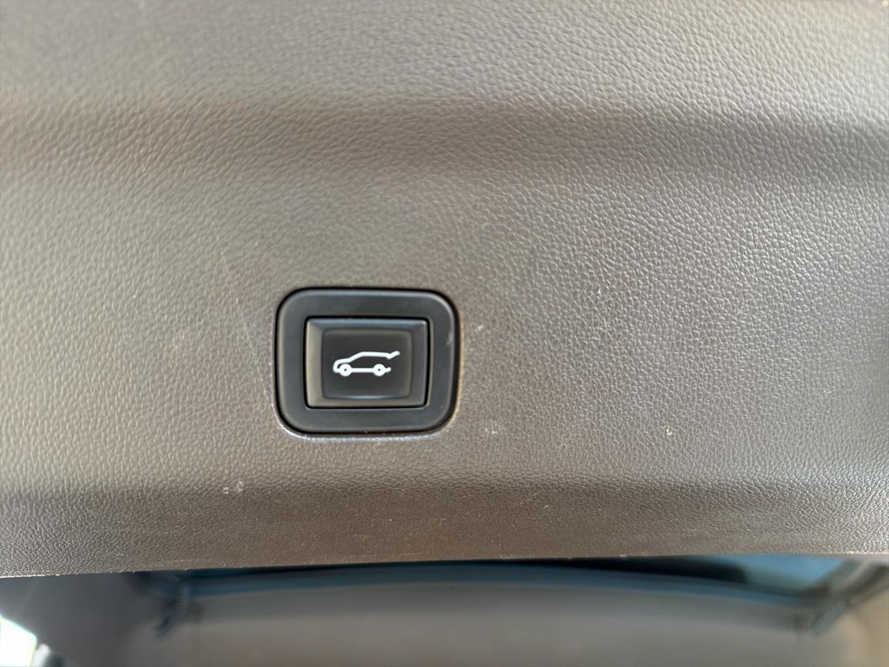 Cadillac Escalade ESV Premium Luxury 4WD 2021