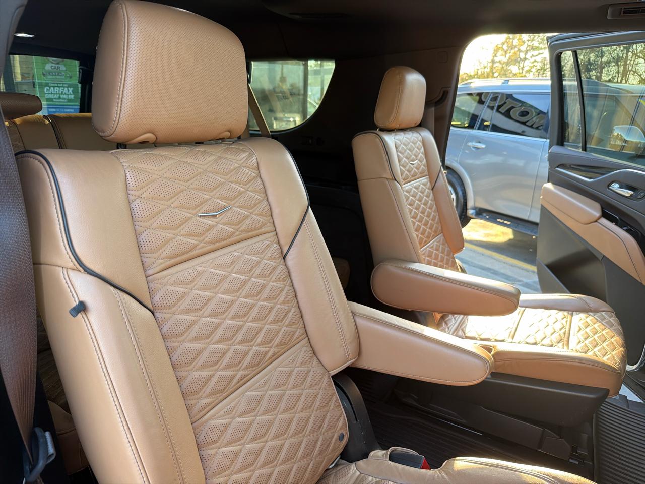 Cadillac Escalade ESV Premium Luxury 4WD 2021