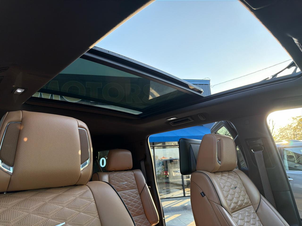 Cadillac Escalade ESV Premium Luxury 4WD 2021