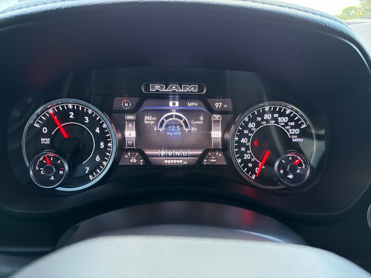 RAM 2500 Laramie Crew Cab SWB 4WD 2022