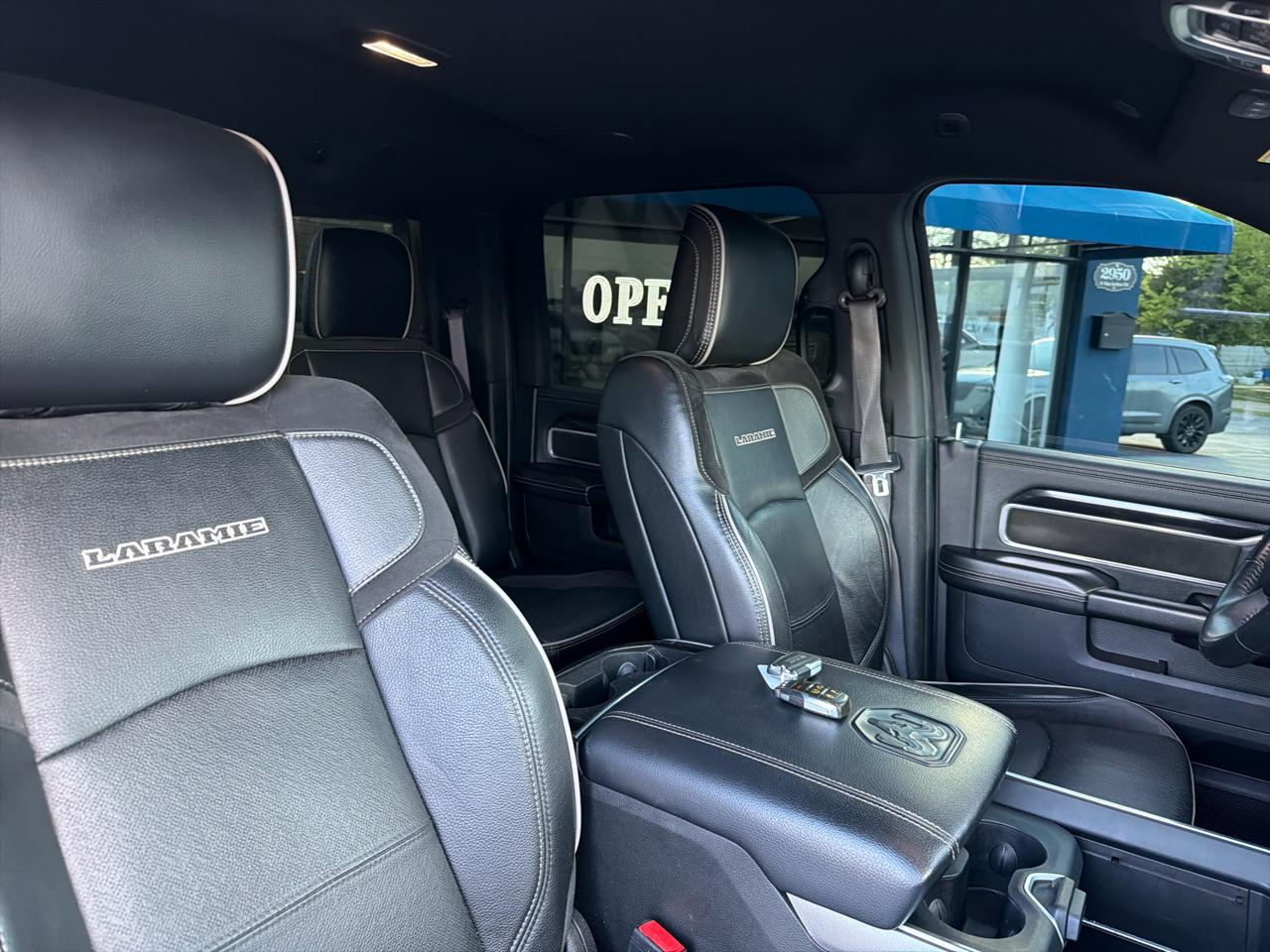 RAM 2500 Laramie Crew Cab SWB 4WD 2022