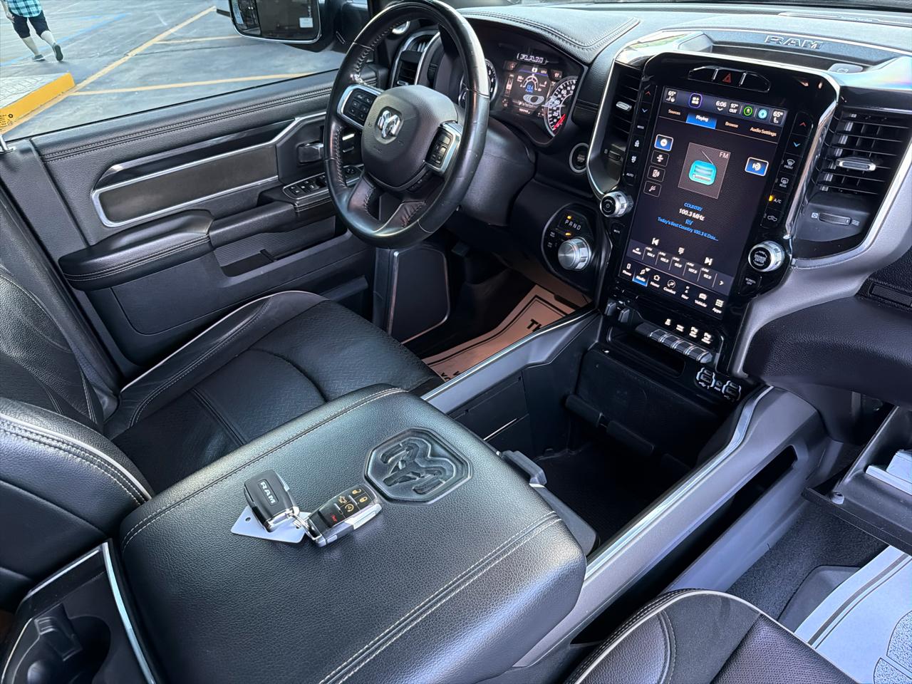 RAM 2500 Laramie Crew Cab SWB 4WD 2022