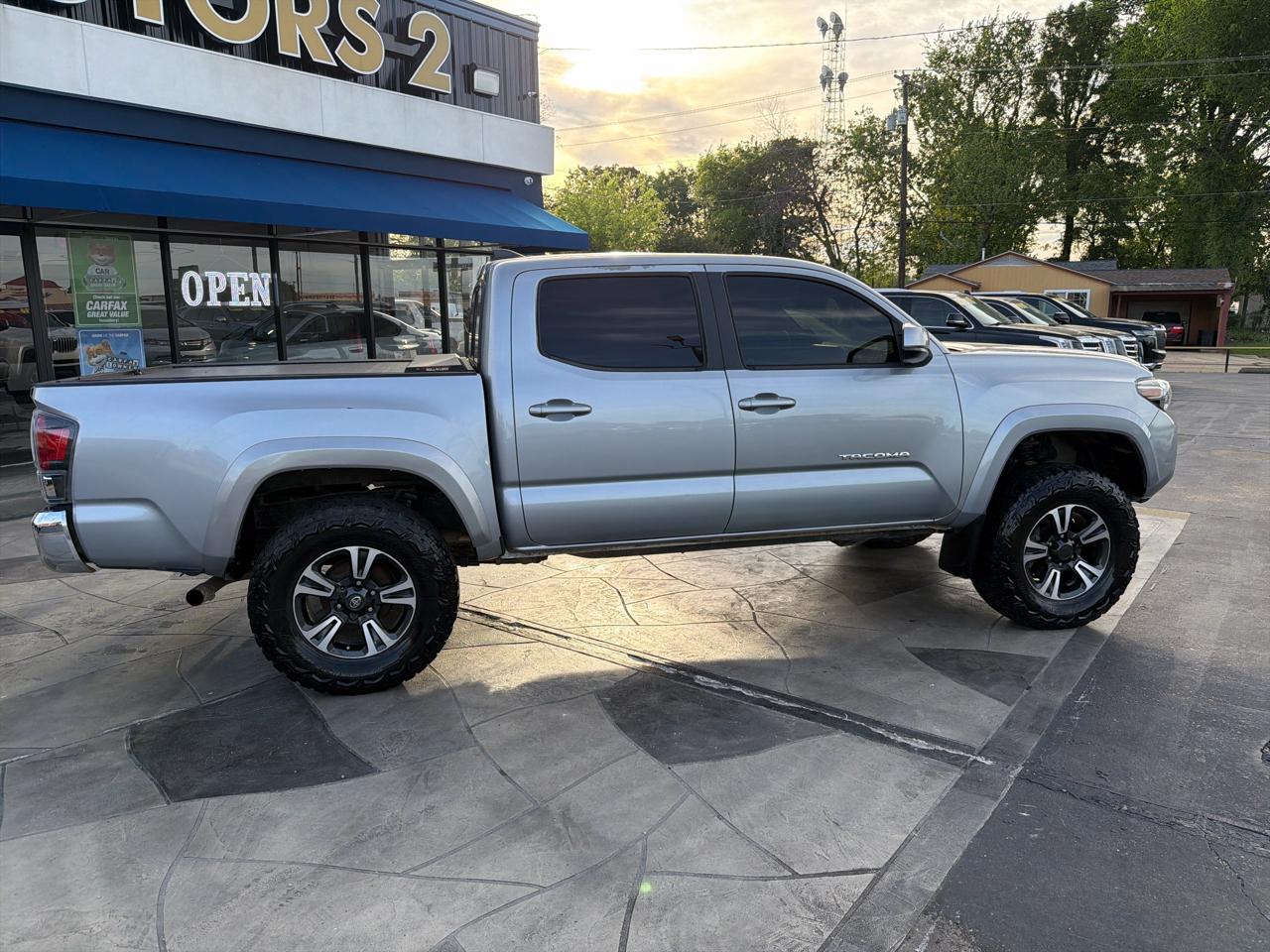 Toyota Tacoma SR5 Dbl Cab 4WD at 2017