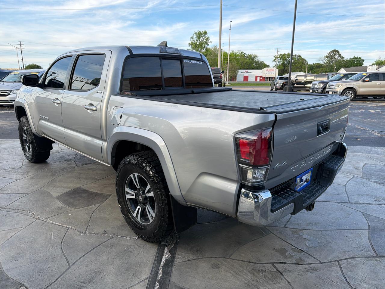 Toyota Tacoma SR5 Dbl Cab 4WD at 2017