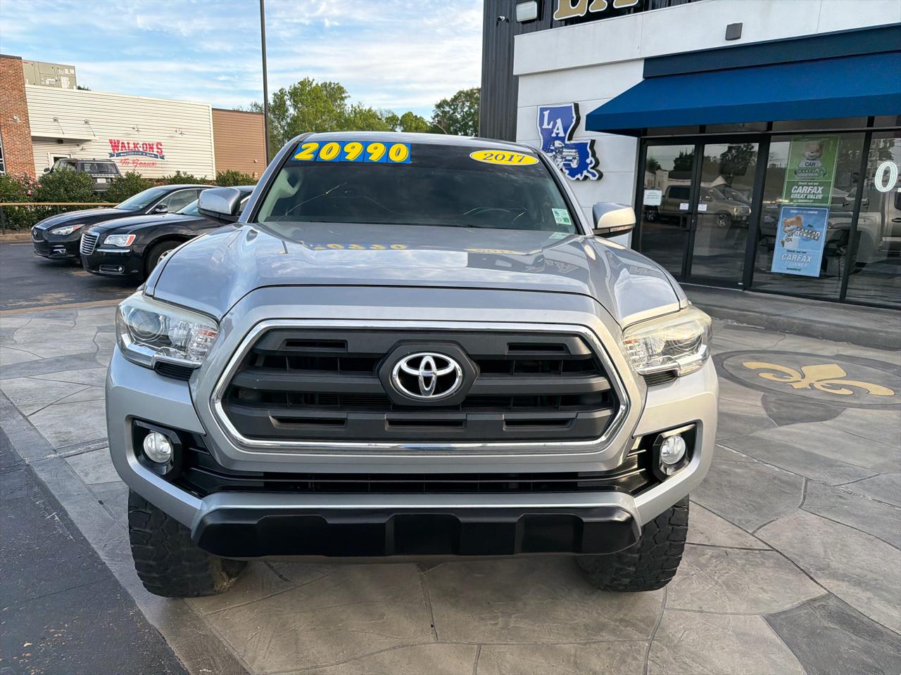 Toyota Tacoma SR5 Dbl Cab 4WD at 2017