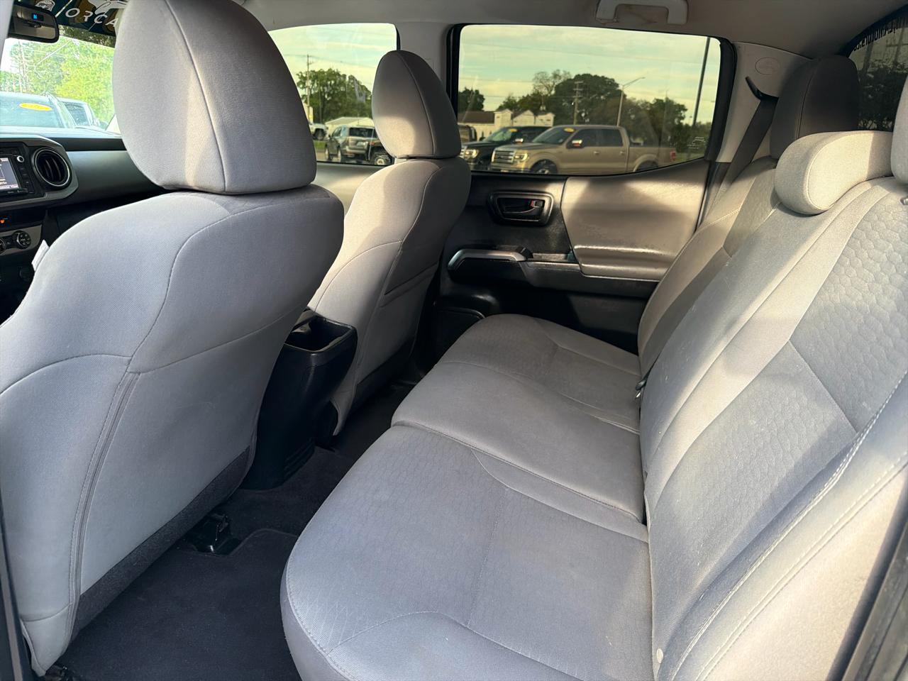 Toyota Tacoma SR5 Dbl Cab 4WD at 2017