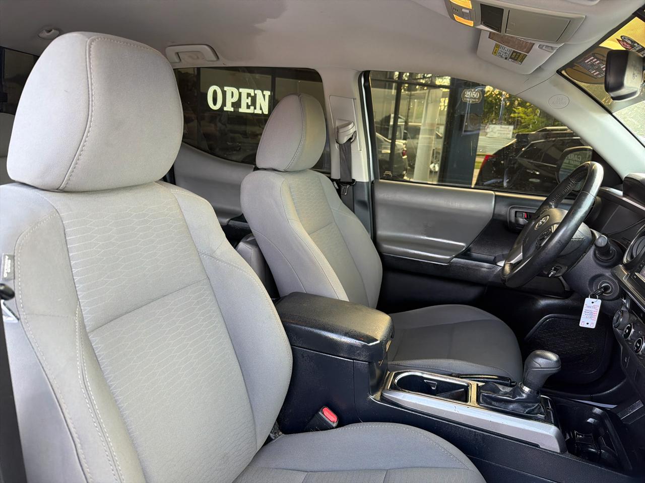 Toyota Tacoma SR5 Dbl Cab 4WD at 2017