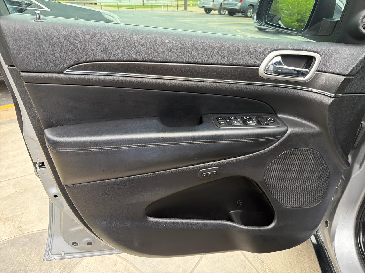 Jeep Grand Cherokee Limited 2WD 2018