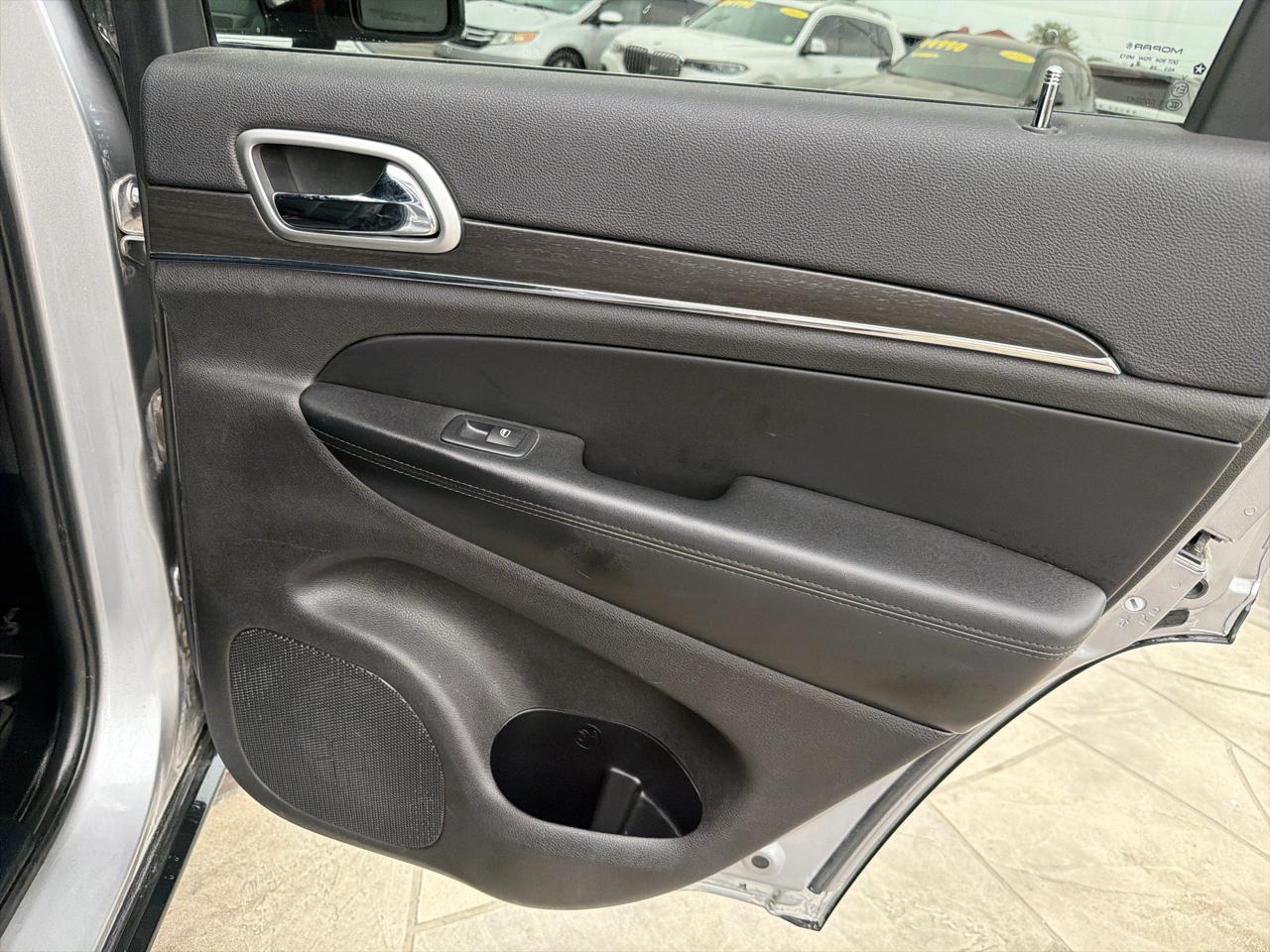 Jeep Grand Cherokee Limited 2WD 2018