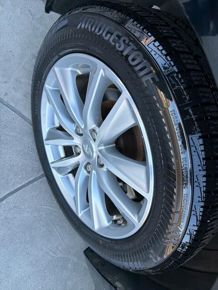 Infiniti Q50 Premium 4D Sedan 2015