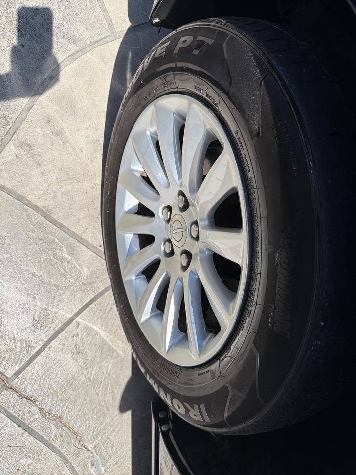 Chrysler 300 RWD 2013