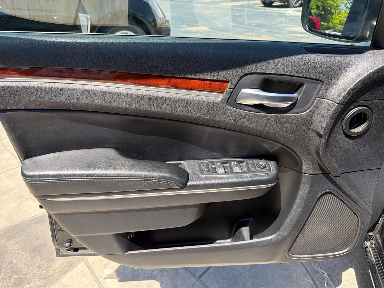 Chrysler 300 RWD 2013