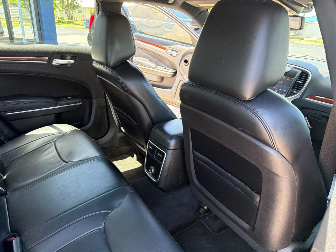 Chrysler 300 RWD 2013