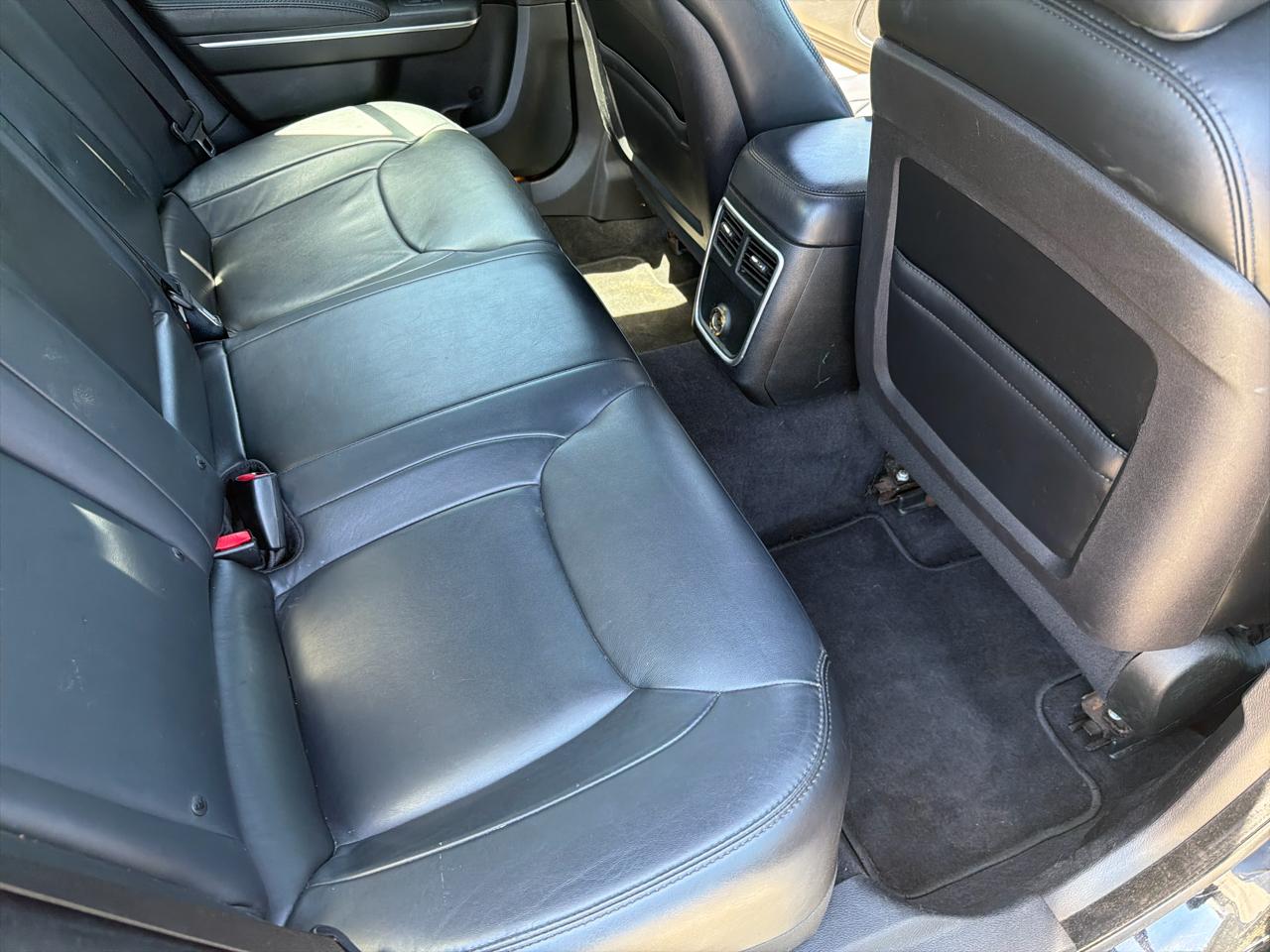 Chrysler 300 RWD 2013