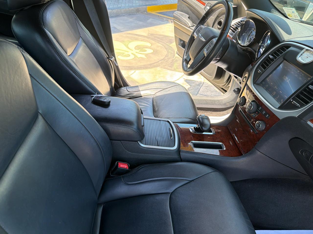 Chrysler 300 RWD 2013