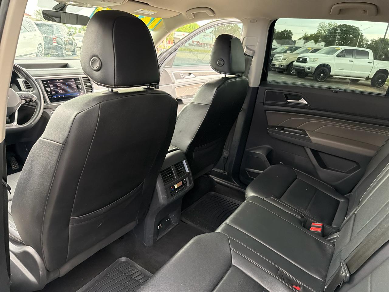 Volkswagen Atlas V6 SE w/Technology 2021