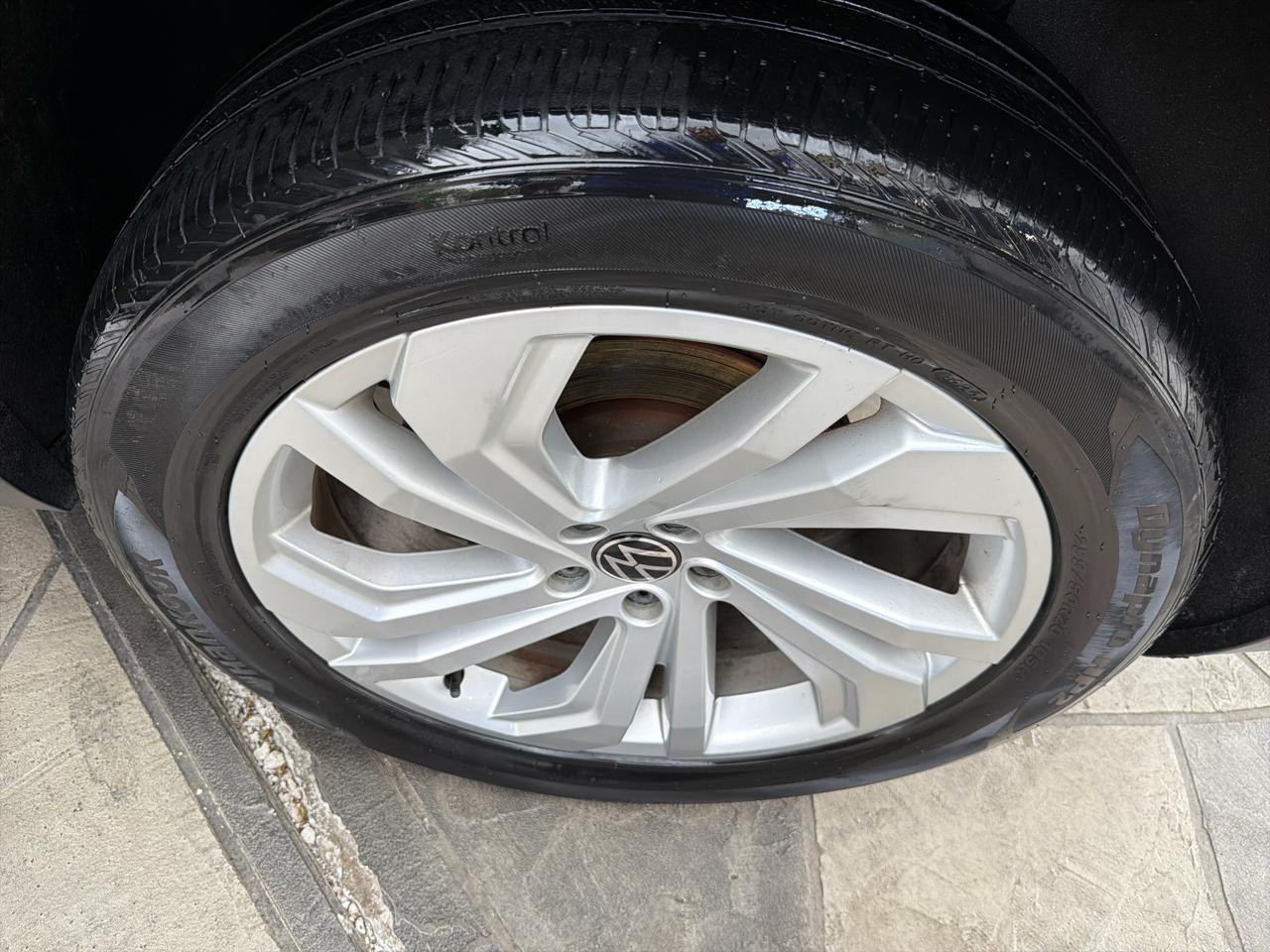 Volkswagen Atlas V6 SE w/Technology 2021