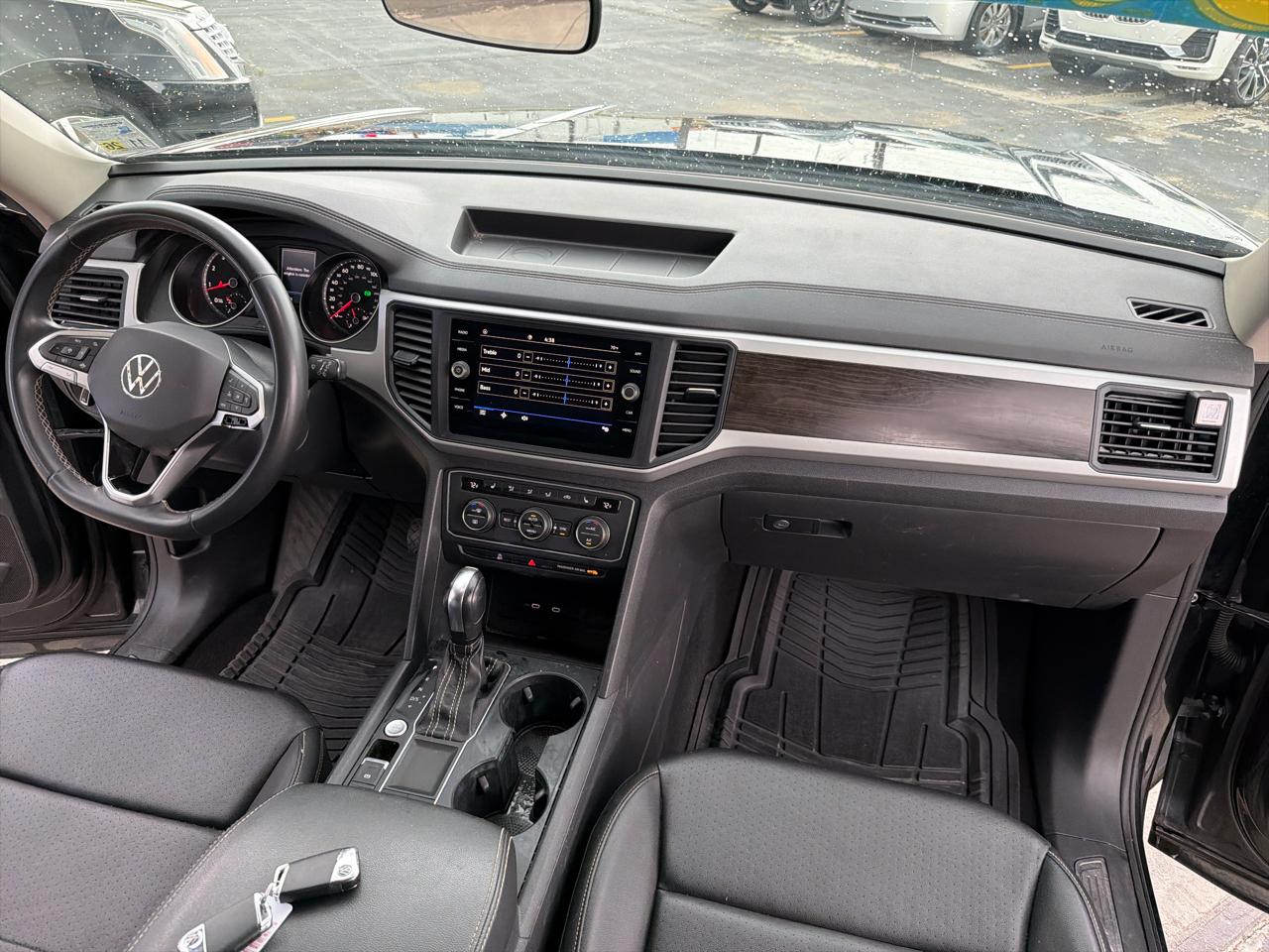 Volkswagen Atlas V6 SE w/Technology 2021