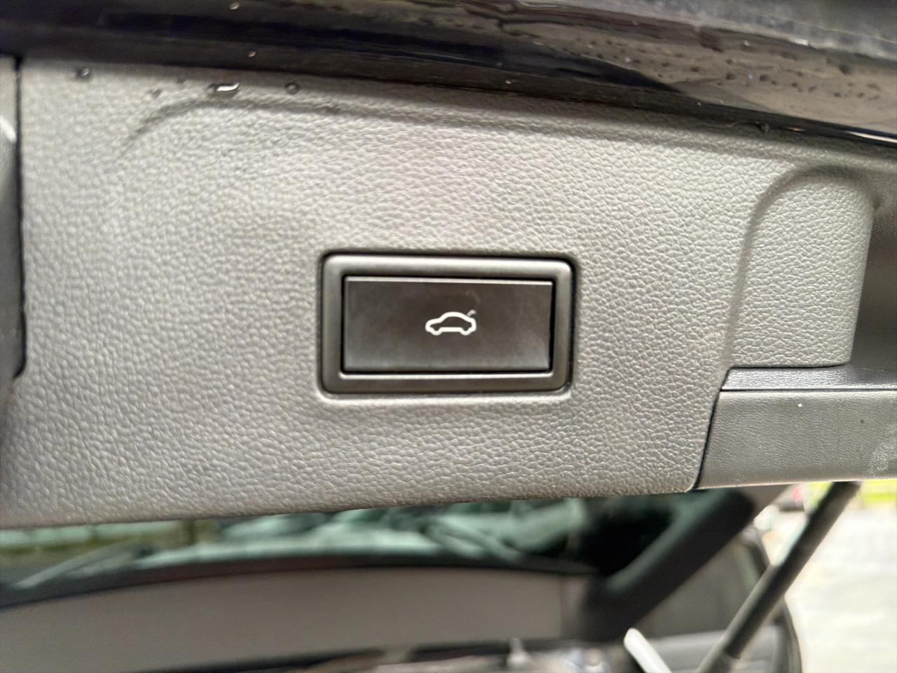 Volkswagen Atlas V6 SE w/Technology 2021