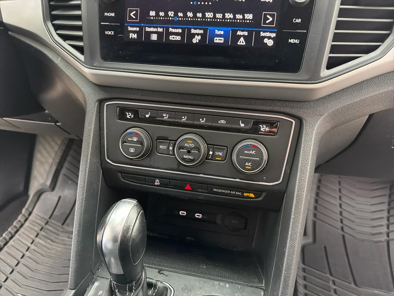 Volkswagen Atlas V6 SE w/Technology 2021