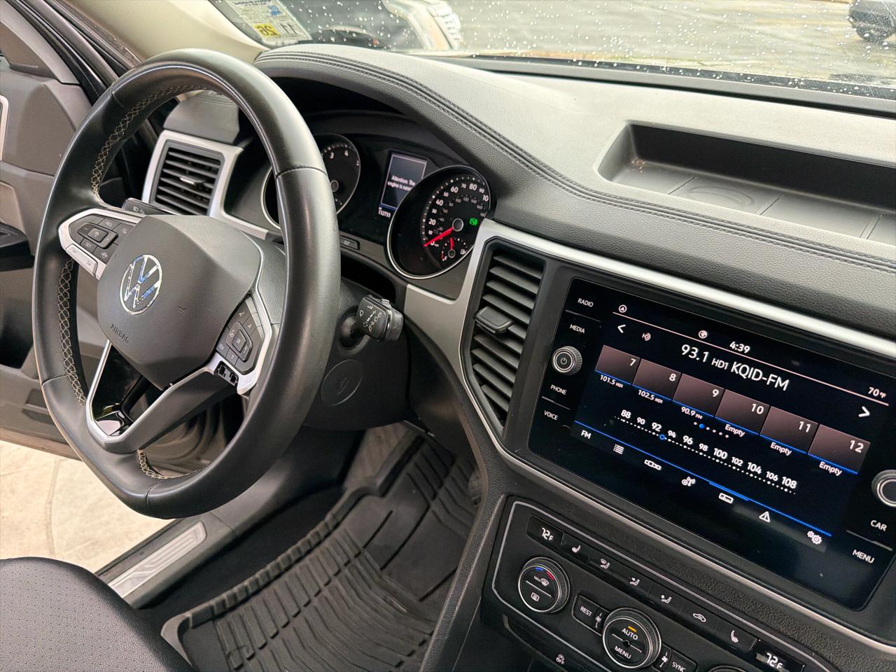 Volkswagen Atlas V6 SE w/Technology 2021