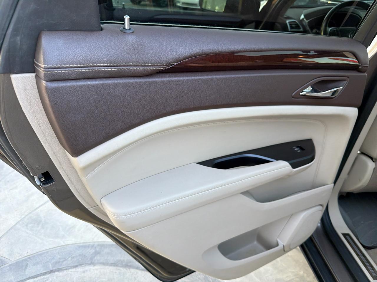 Cadillac SRX Luxury Collection FWD 2016