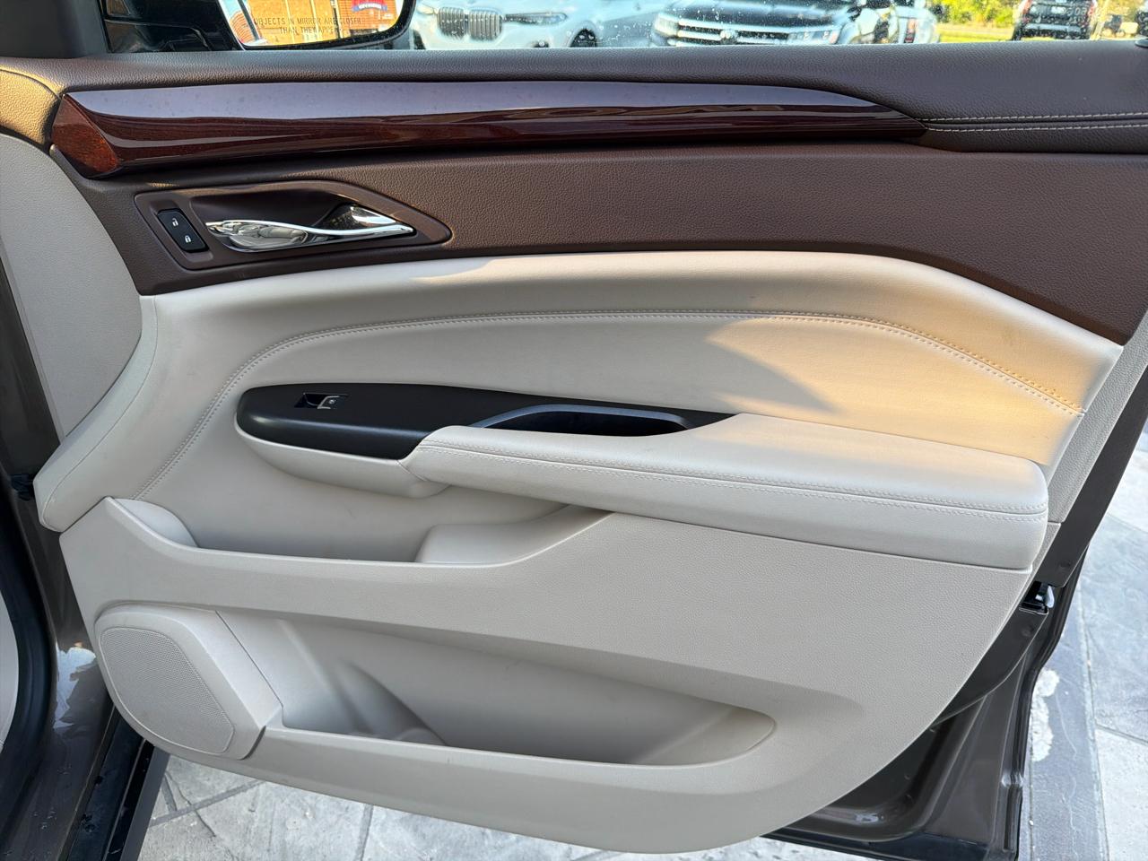 Cadillac SRX Luxury Collection FWD 2016
