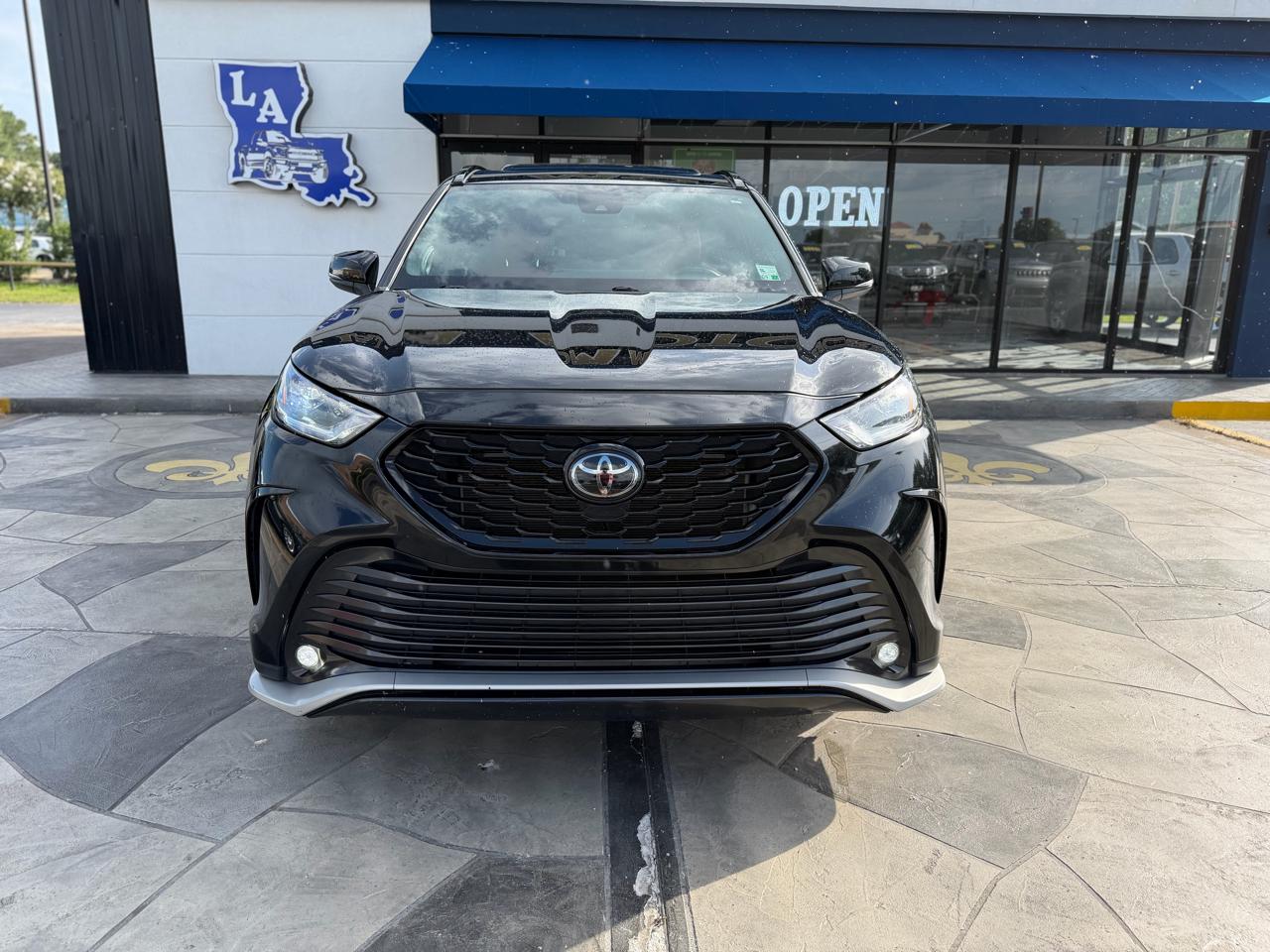Toyota Highlander XSE 4D SUV FWD 2023