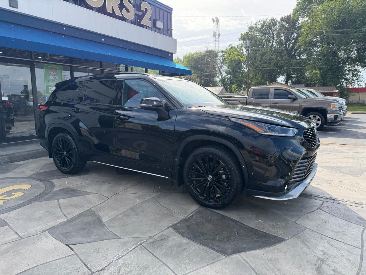 Toyota Highlander XSE 4D SUV FWD 2023