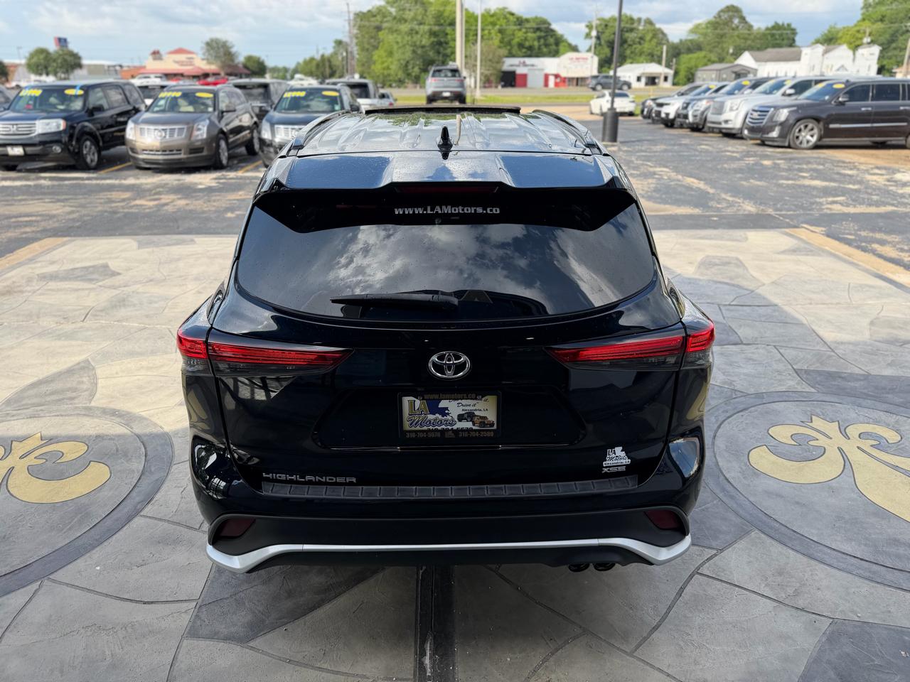 Toyota Highlander XSE 4D SUV FWD 2023