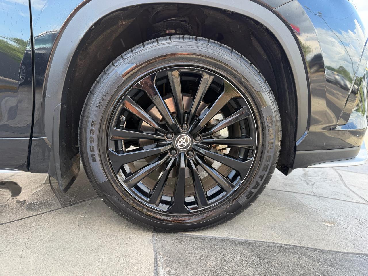 Toyota Highlander XSE 4D SUV FWD 2023