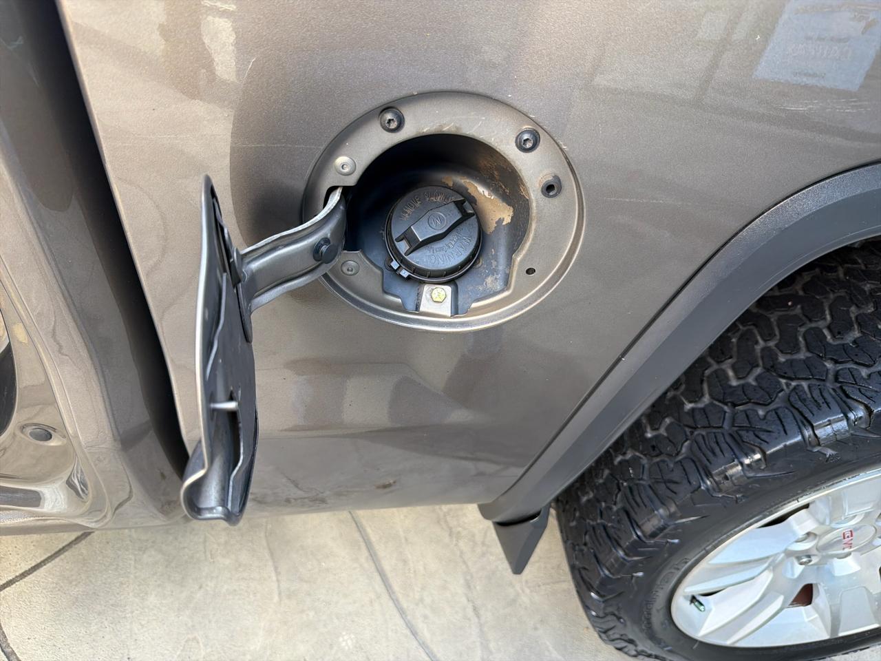 GMC Sierra 1500 SLE 2WD 2015