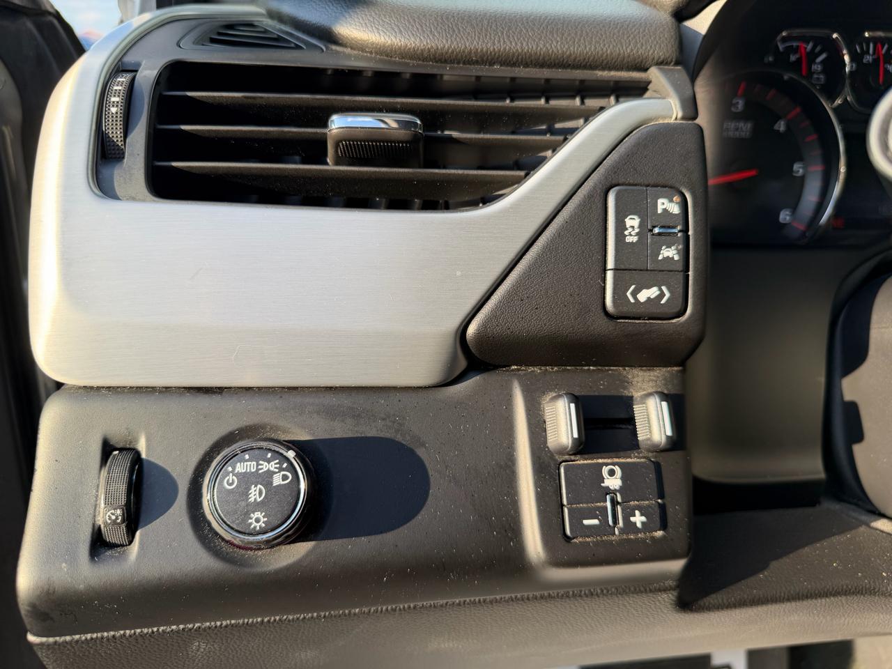 GMC Yukon SLT 2WD 2016