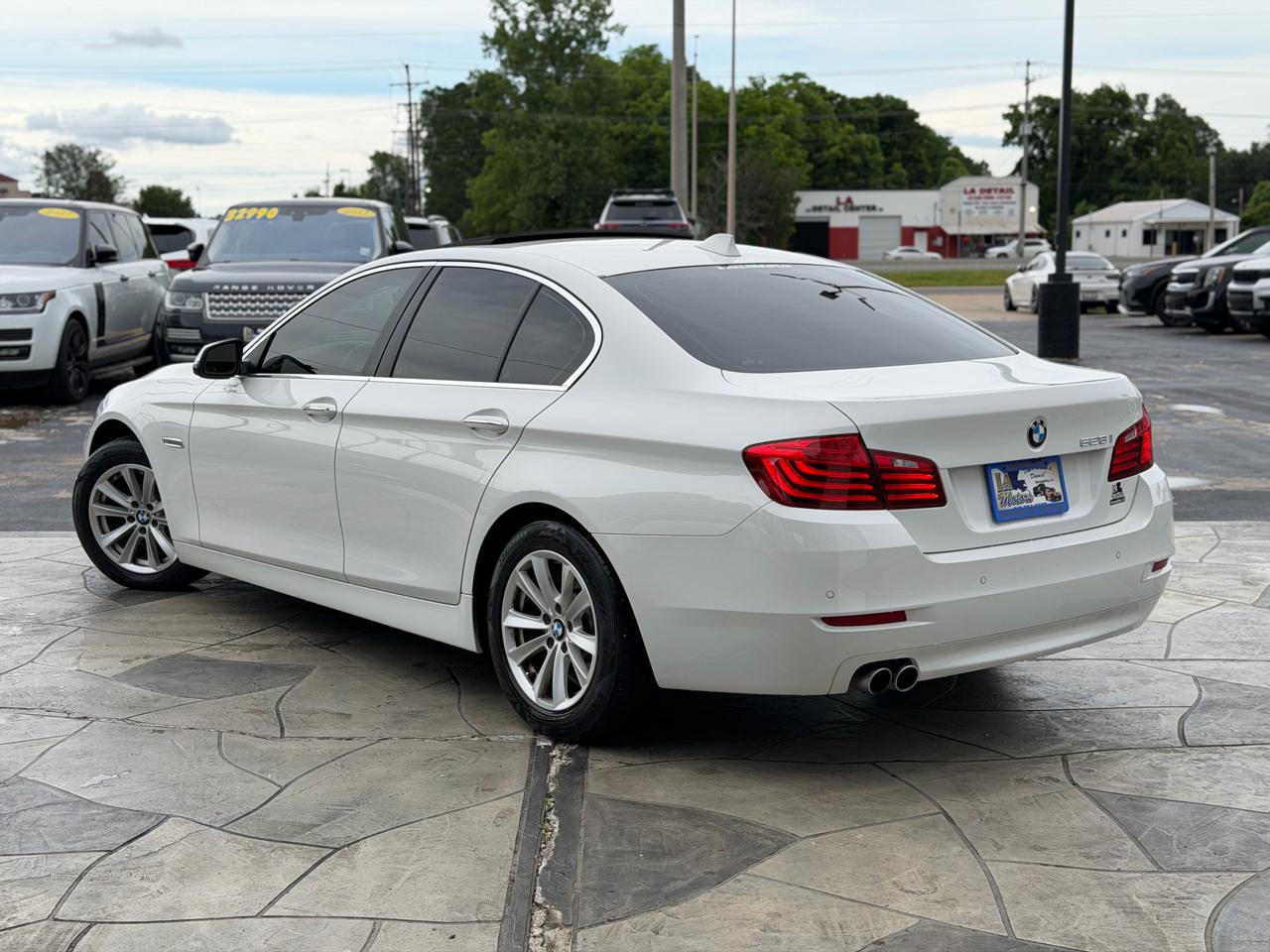 BMW 5-Series 528i 2015