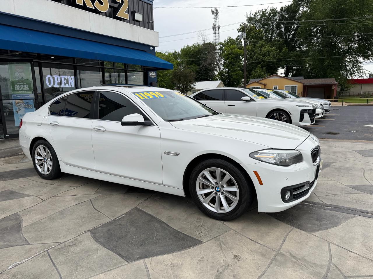 BMW 5-Series 528i 2015