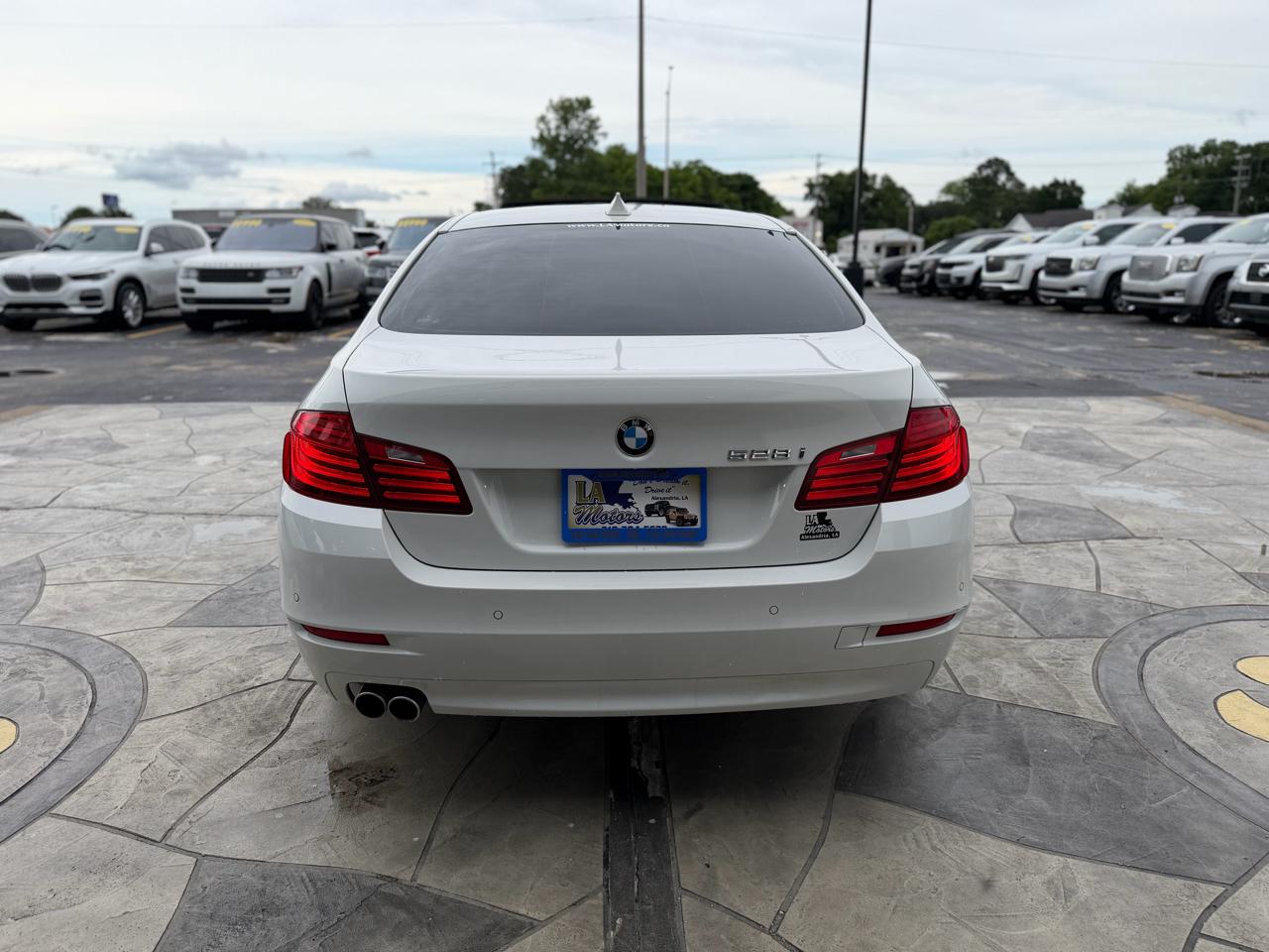 BMW 5-Series 528i 2015