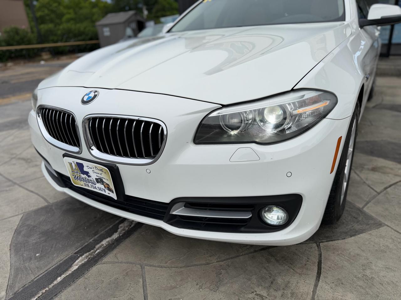 BMW 5-Series 528i 2015