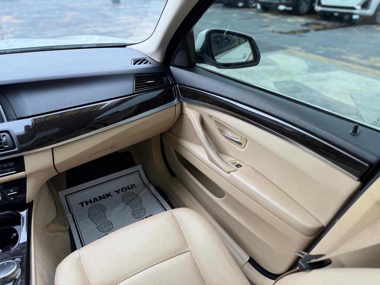 BMW 5-Series 528i 2015
