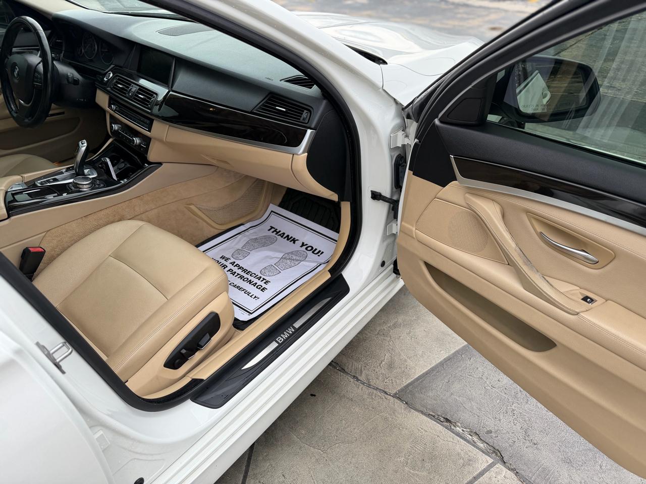BMW 5-Series 528i 2015