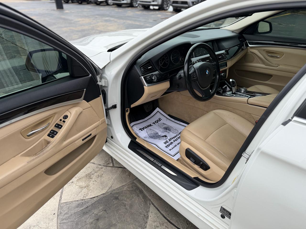 BMW 5-Series 528i 2015