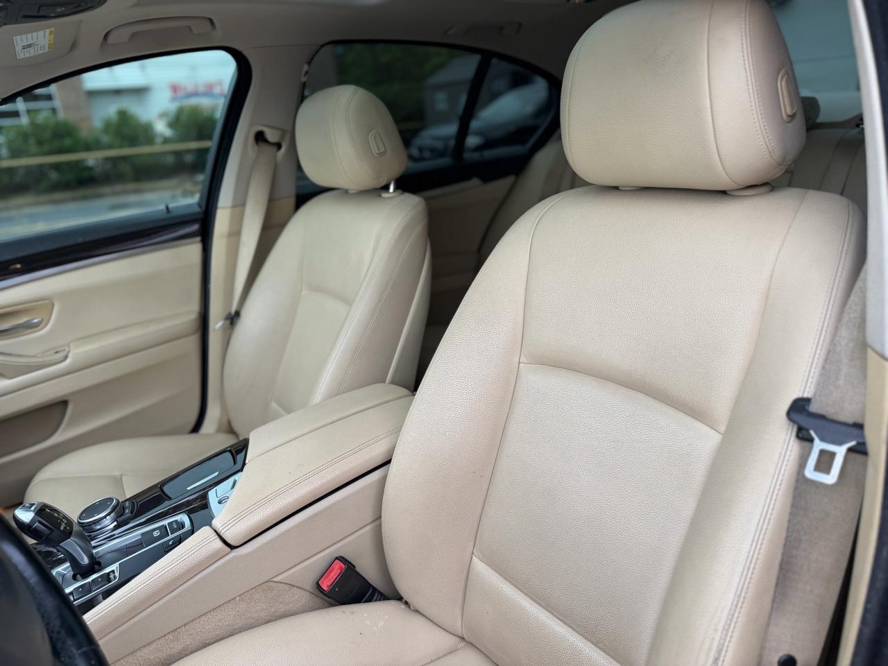 BMW 5-Series 528i 2015