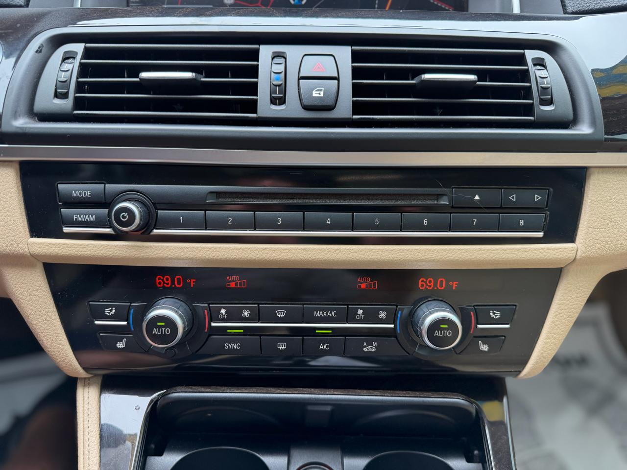 BMW 5-Series 528i 2015