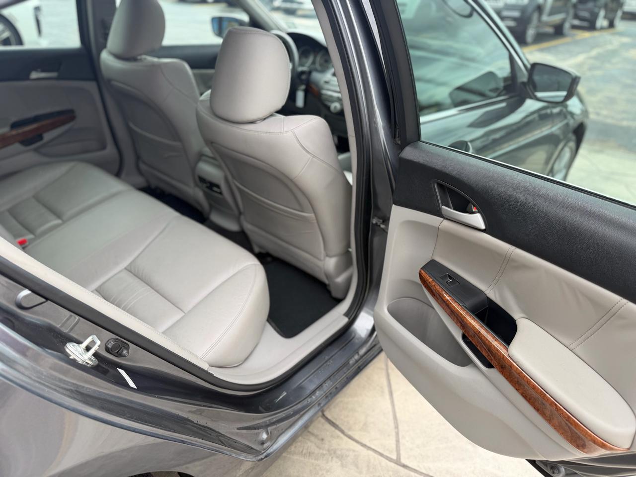 Honda Accord EX-L Sedan AT 2011
