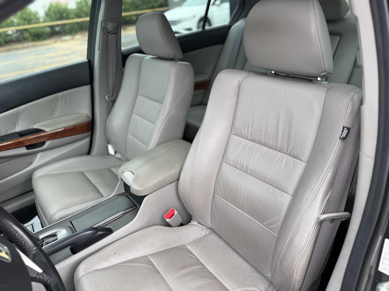 Honda Accord EX-L Sedan AT 2011