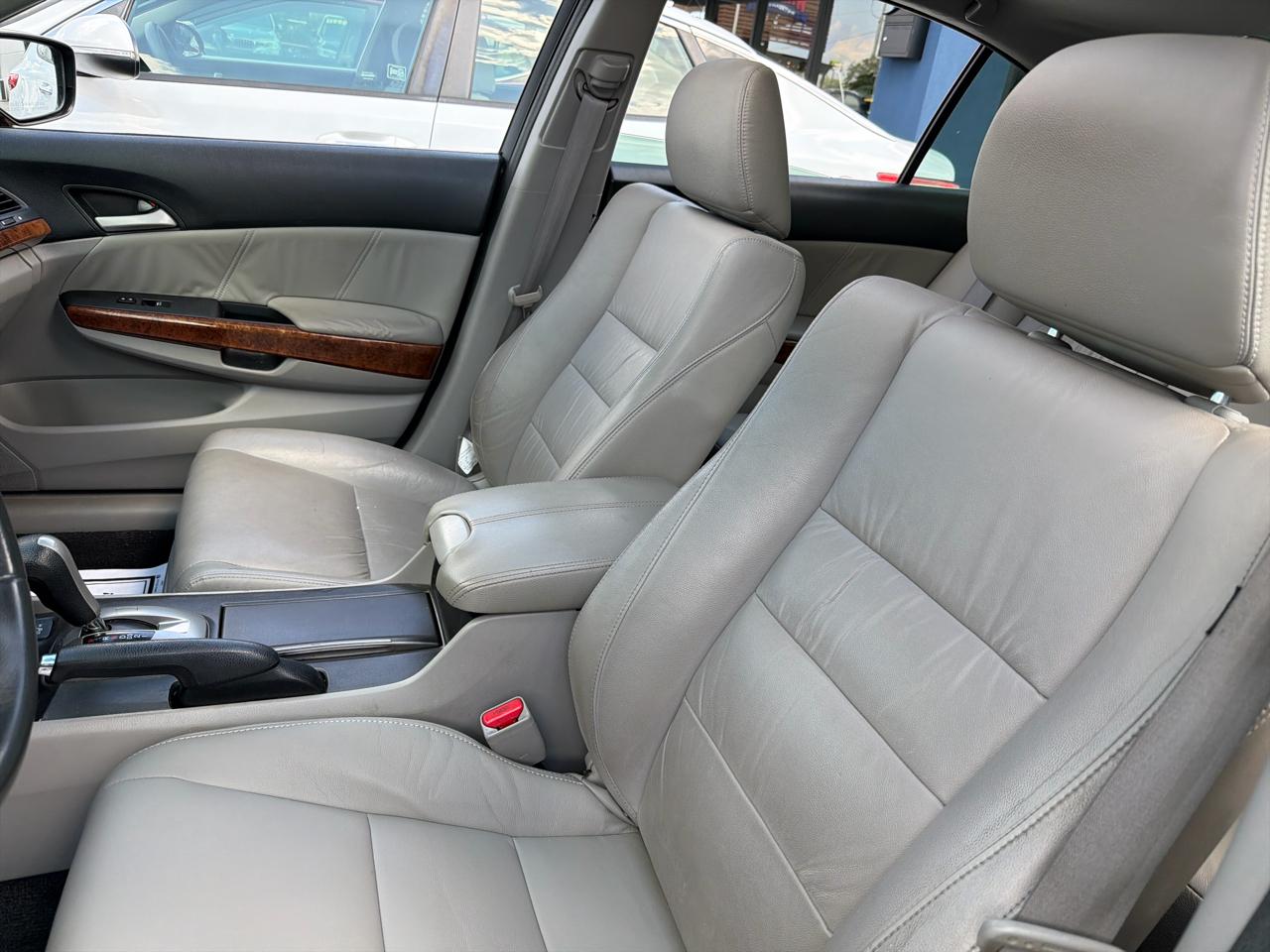 Honda Accord EX-L Sedan AT 2011