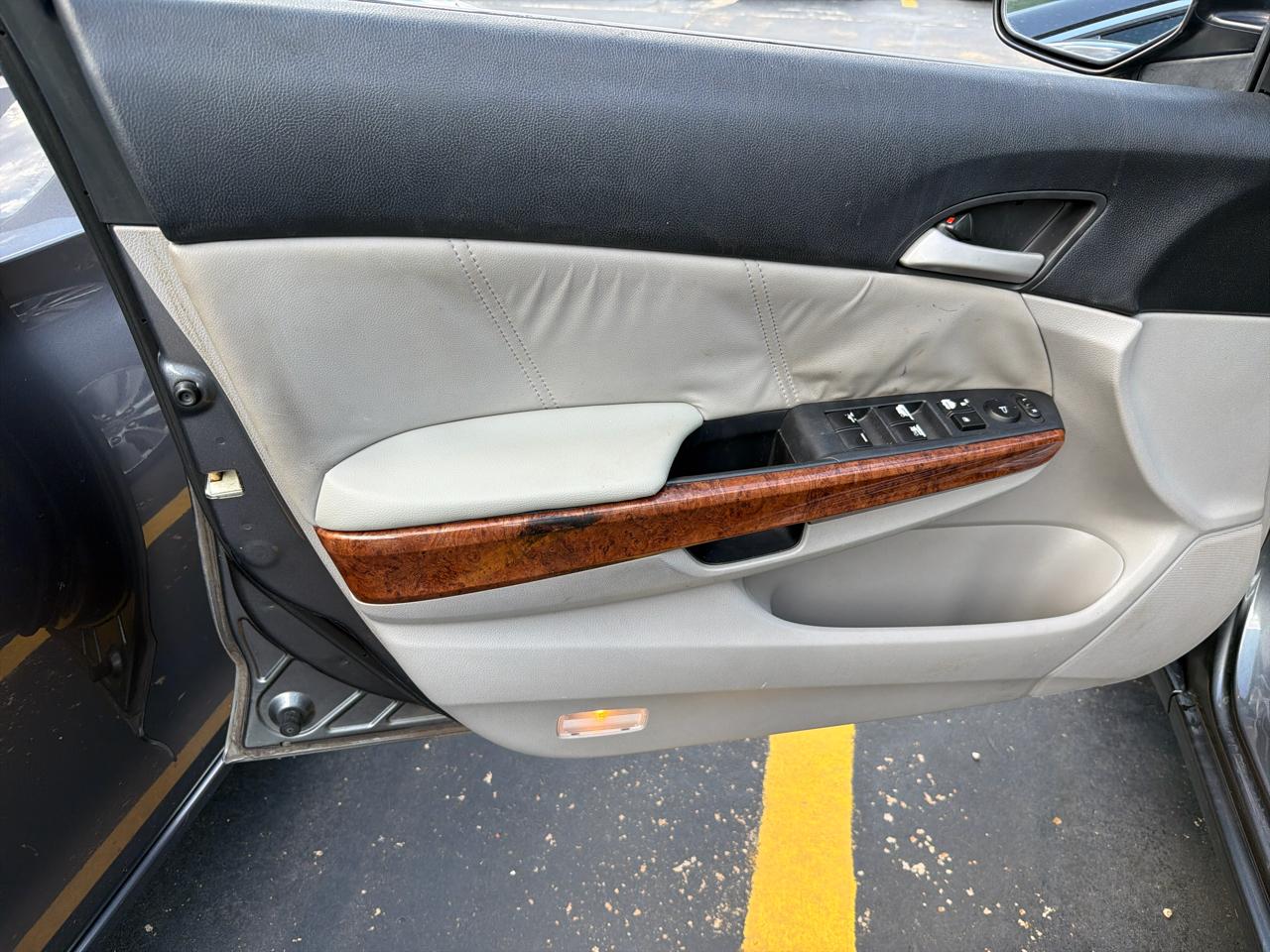 Honda Accord EX-L Sedan AT 2011