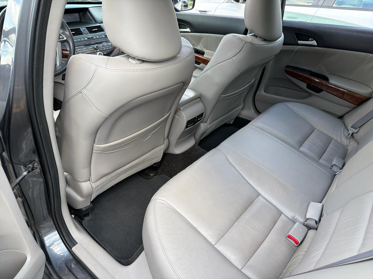 Honda Accord EX-L Sedan AT 2011