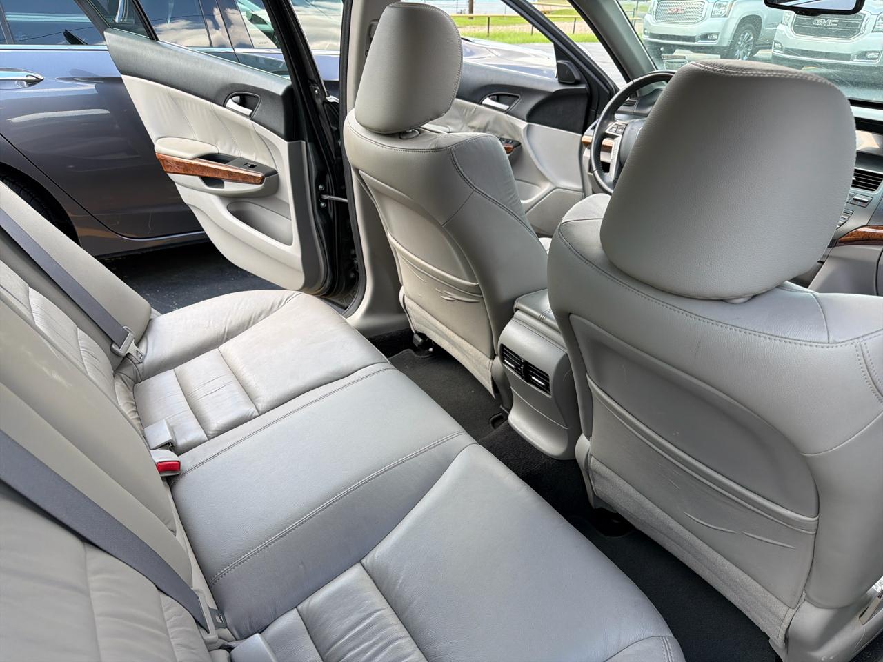 Honda Accord EX-L Sedan AT 2011