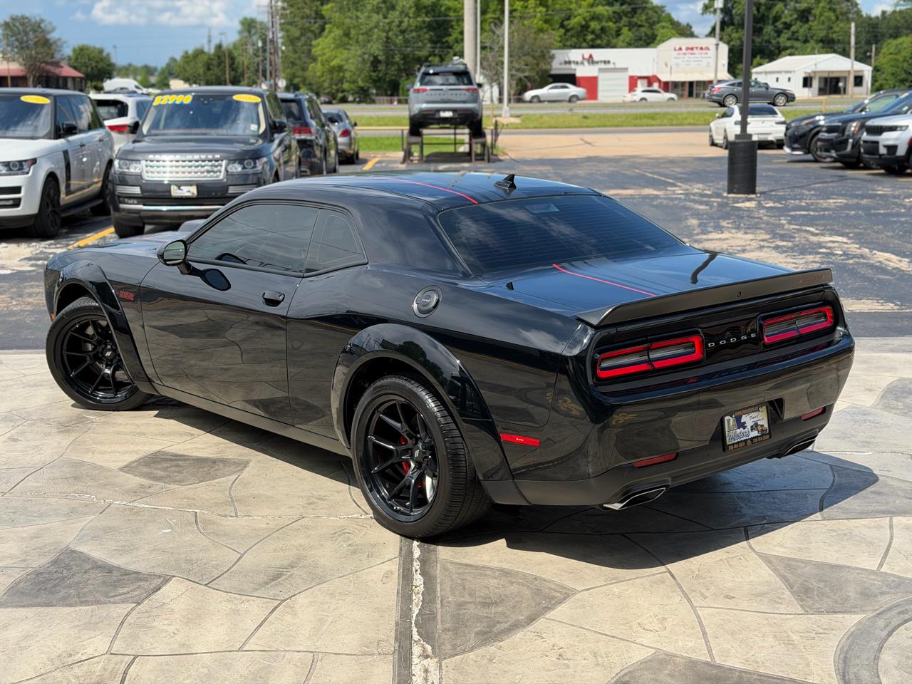 Dodge Challenger R/T Scat Pack Widebody RWD 2023